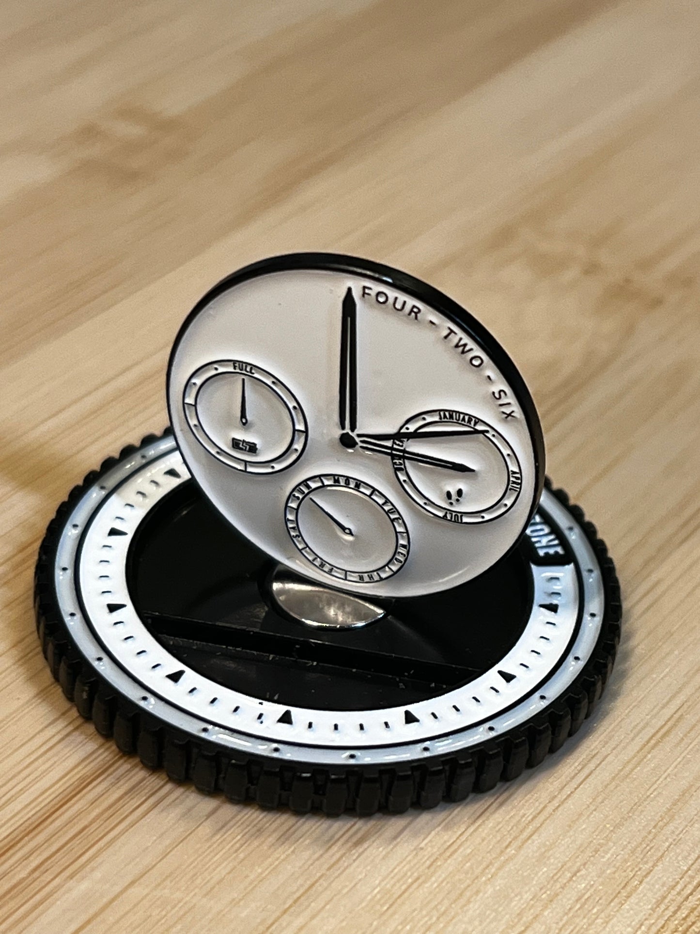 'Neutral Zone' Ball Marker - Golf Accessory for Peak Performance - Breathing Technique Reminder - Custom Clock Design